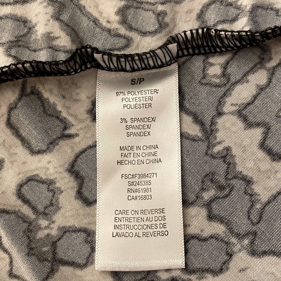 Leopard Print Sleeveless Tunic Size Small Petite - Picture 12 of 13